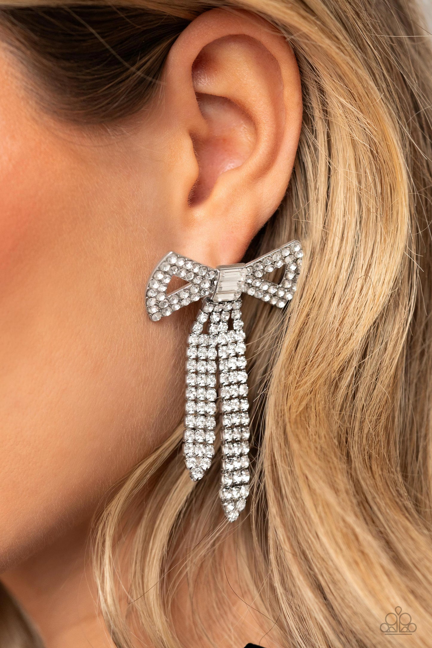 Just BOW With It - White Earring