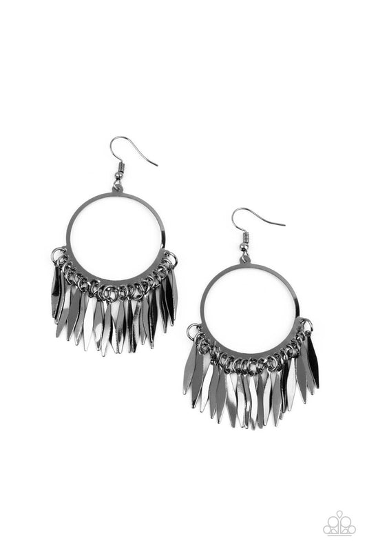 Radiant Chimes Black Earrings