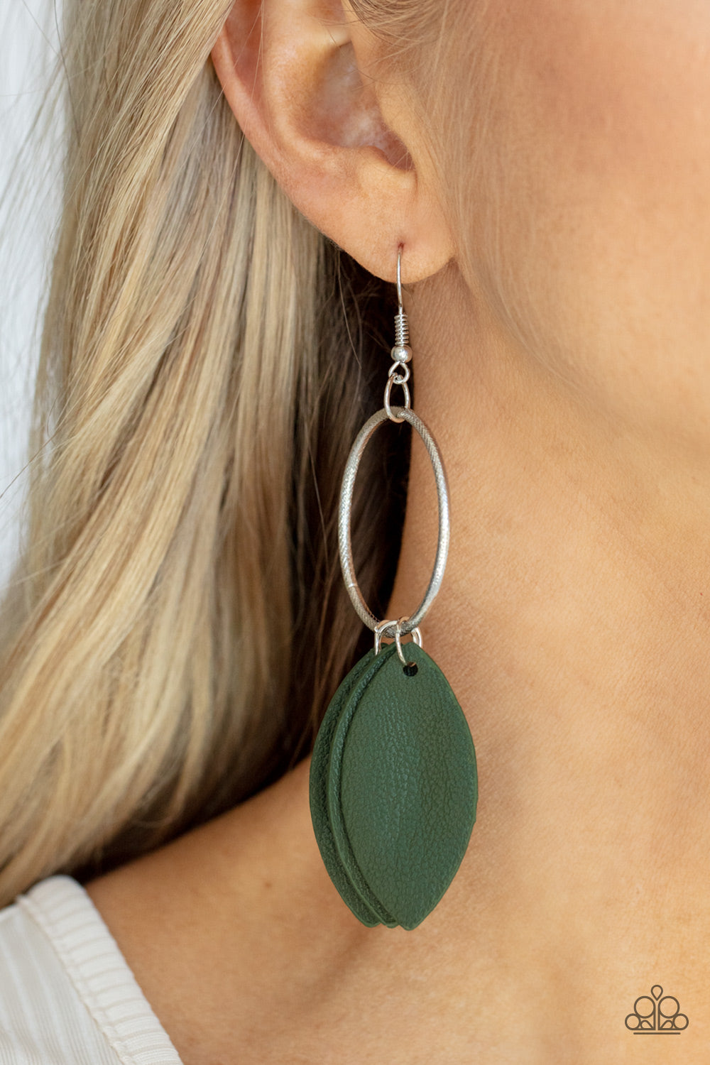 Leafy Laguna Green Earring